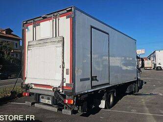2016-iveco-eurocargo-1468256-48200051