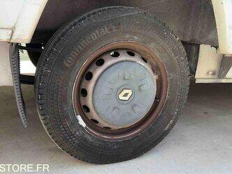renault-master-1468258-48200177