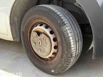 renault-master-1468258-48200179