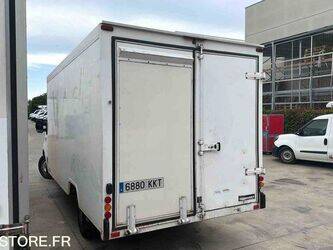 renault-master-1468259-48200250