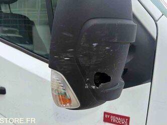 renault-master-1468259-48200257