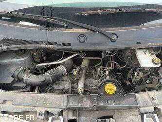 renault-master-1468259-48200261
