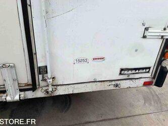 renault-master-1468259-48200277