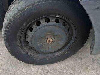 renault-master-1468259-48200283