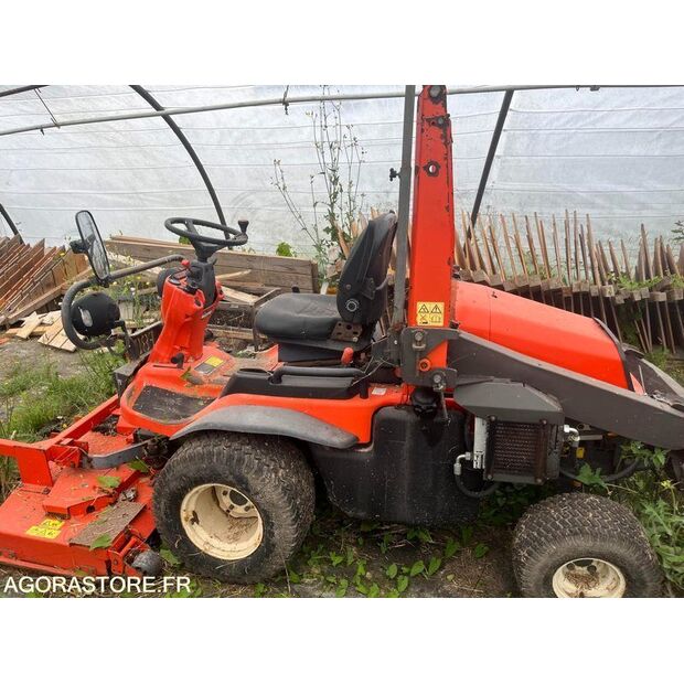 2009 KUBOTA F3680-48200304