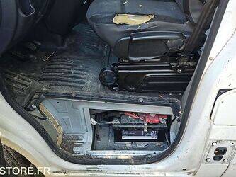 renault-master-1468263-48200468