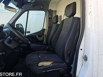 renault-master-1468263-48200475