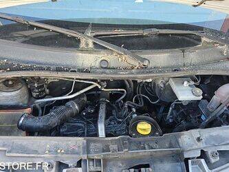 renault-master-1468263-48200504