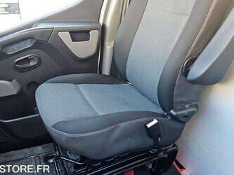 renault-master-1468263-48200510