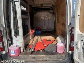 2011-renault-master-1468272-48200752