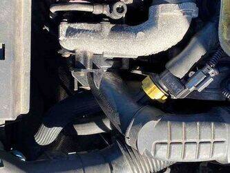 2015-peugeot-308-1468275-48200815