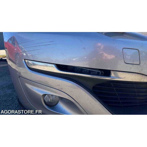 2015 Peugeot 308-48200827
