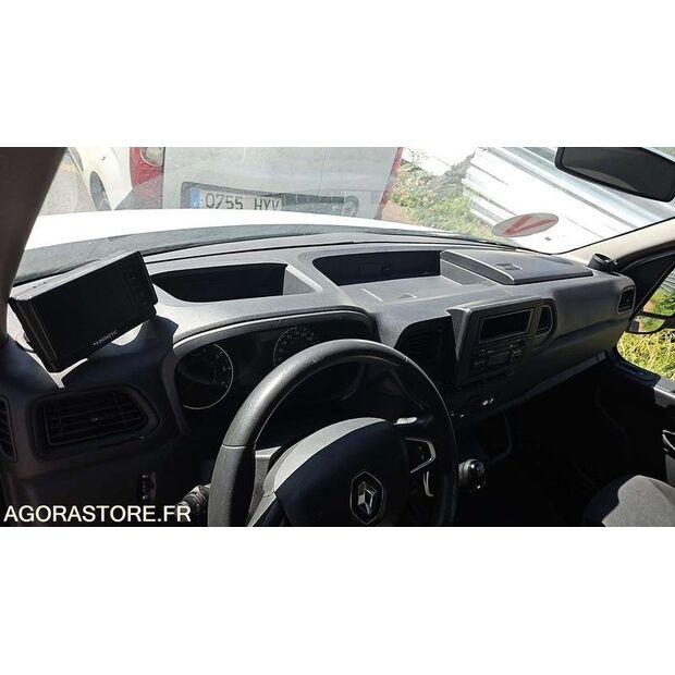 Renault Master-48201137