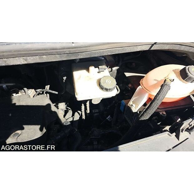 Renault Master-48201148