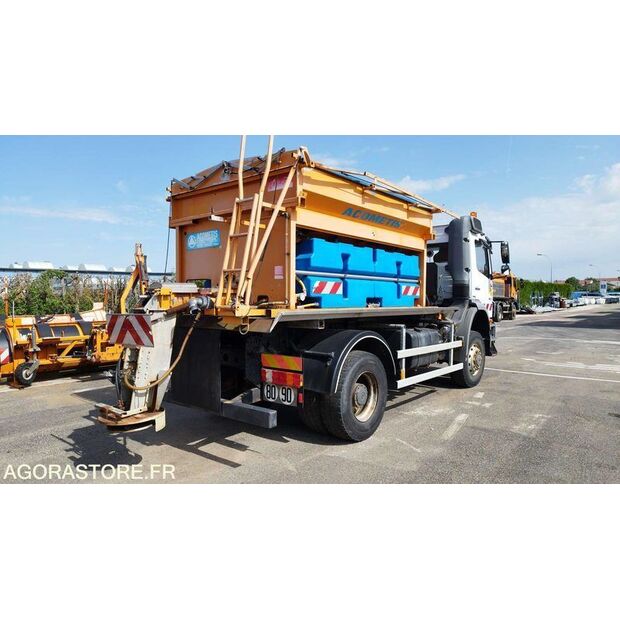 2012 Mercedes-Benz 1833-48201611