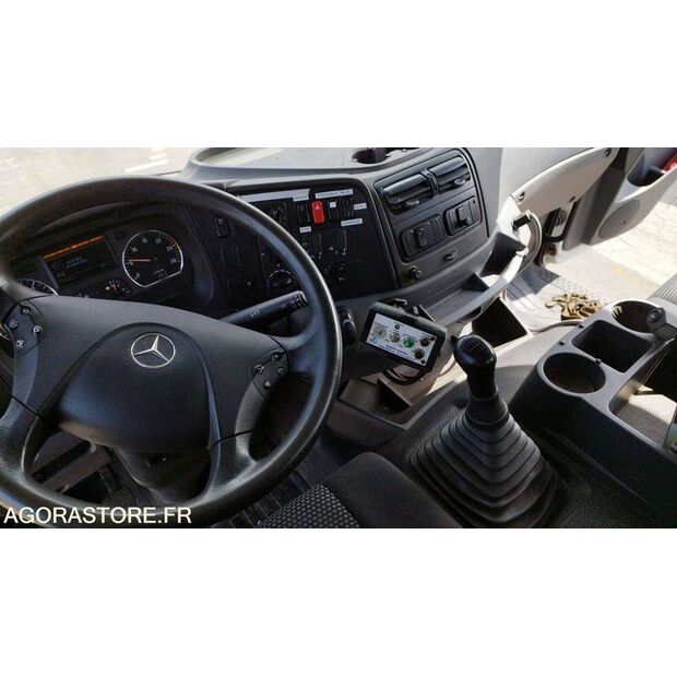 2012 Mercedes-Benz 1833-48201618