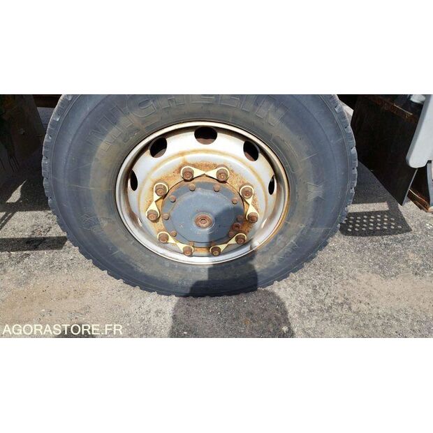 2012 Mercedes-Benz 1833-48201628