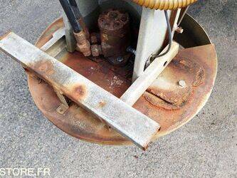2012-mercedes-benz-1833-1468291-48201635