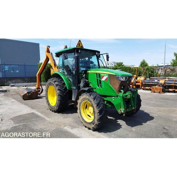 2015 JOHN DEERE 6110M-48201669