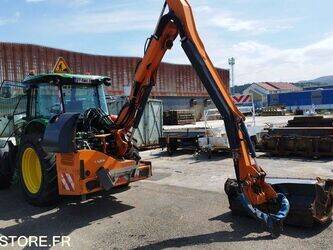 2015-john-deere-6110m-48201670