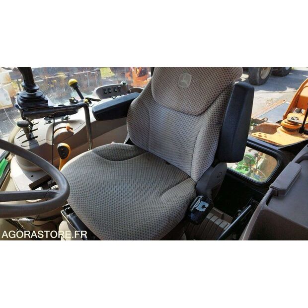 2015 JOHN DEERE 6110M-48201678