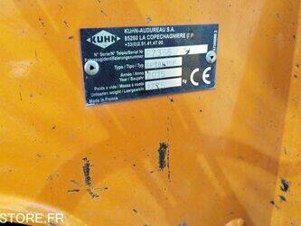 2015-john-deere-6110m-48201680