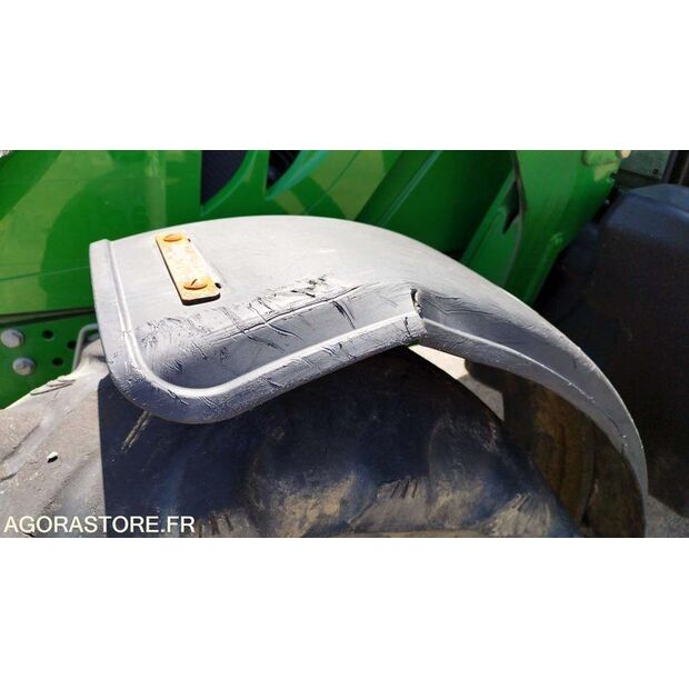 2015 JOHN DEERE 6110M-48201684