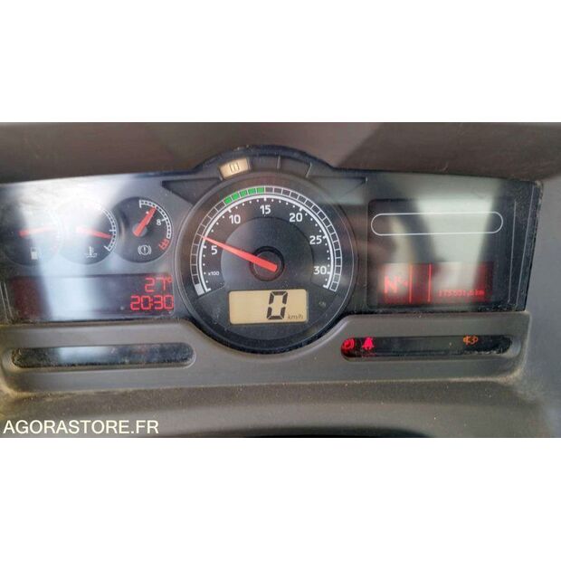 2010 Renault Kerax-48201700