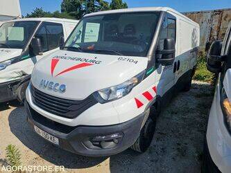 Image de Fourgonnettes 2023 Iveco 35S14N