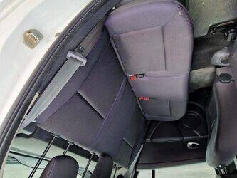 2008-renault-clio-1468298-48201975