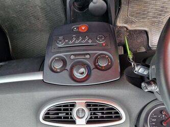 2008-renault-clio-1468298-48201976