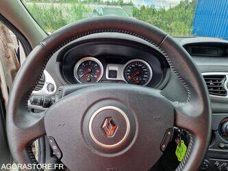 2008-renault-clio-1468298-48201977