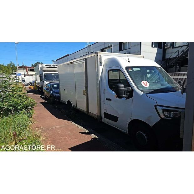 2020 Renault Master-48202096