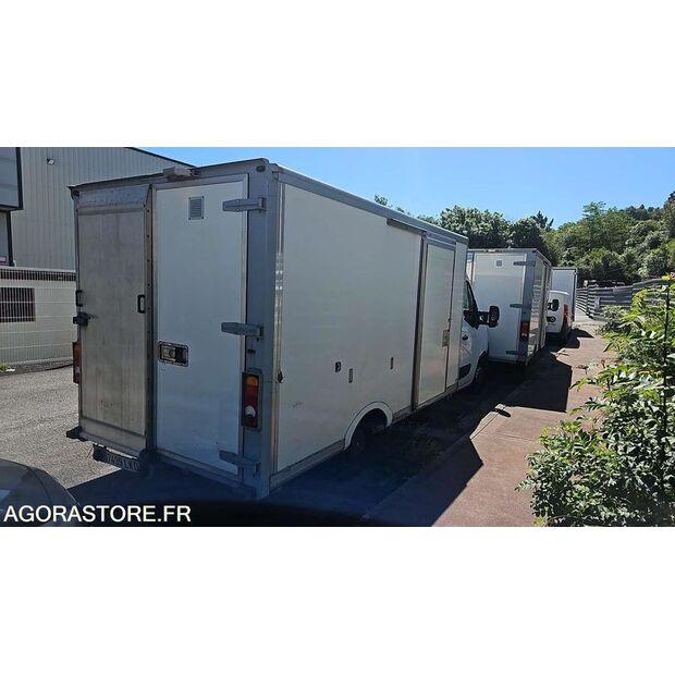 2020 Renault Master-48202098