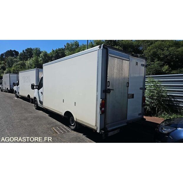 2020 Renault Master-48202099