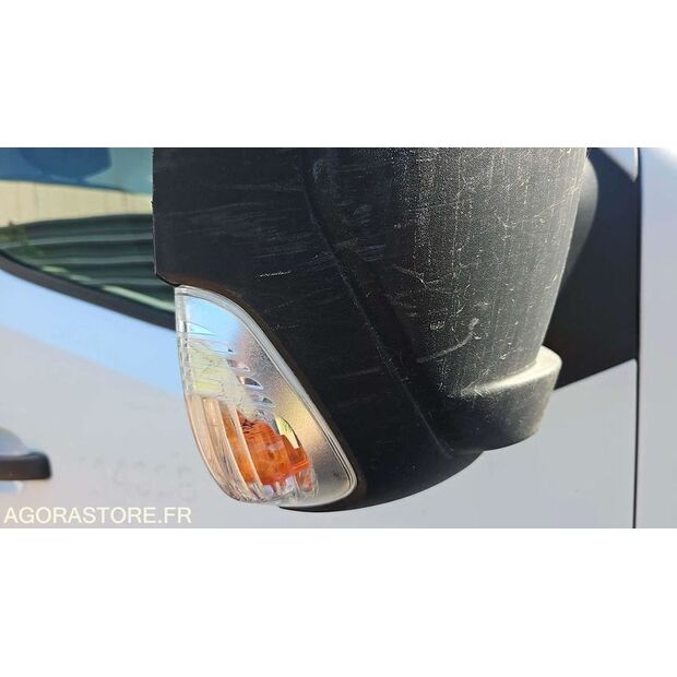 2020 Renault Master-48202107