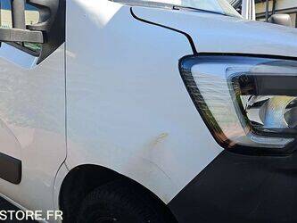 2020-renault-master-1468301-48202110