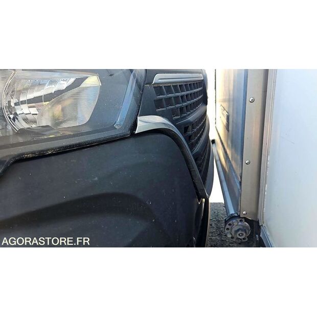 2020 Renault Master-48202122