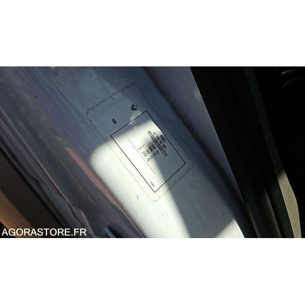 2020 Renault Master-48202123