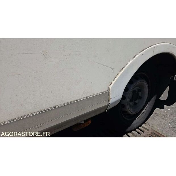 2020 Renault Master-48202126