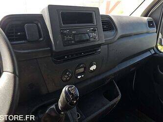 2020-renault-master-1468301-48202136