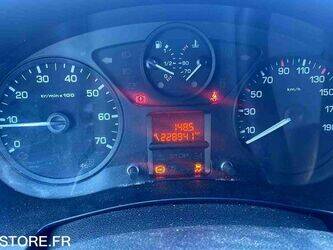 2017-peugeot-partner-1468309-48202351