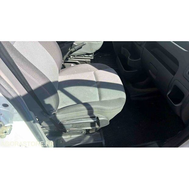 Renault Master-48202527
