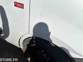 renault-master-1468316-48202534