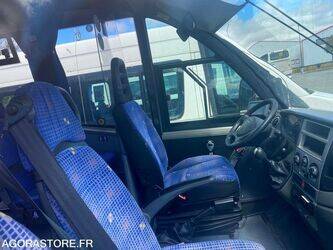 2011-iveco-65c17-1468334-48203358
