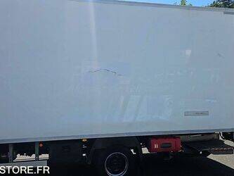 2015-iveco-eurocargo-1468338-48203485
