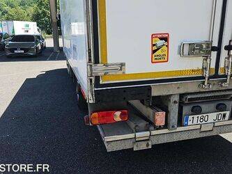 2015-iveco-eurocargo-1468338-48203495