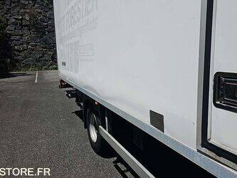 2015-iveco-eurocargo-1468338-48203496