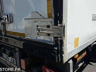 2015-iveco-eurocargo-1468338-48203505