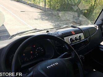 2015-iveco-eurocargo-1468338-48203521